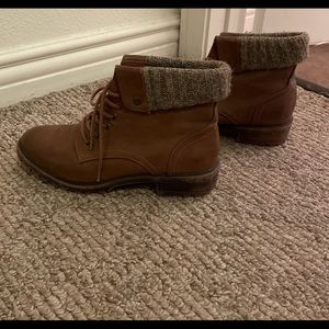 Brown boots